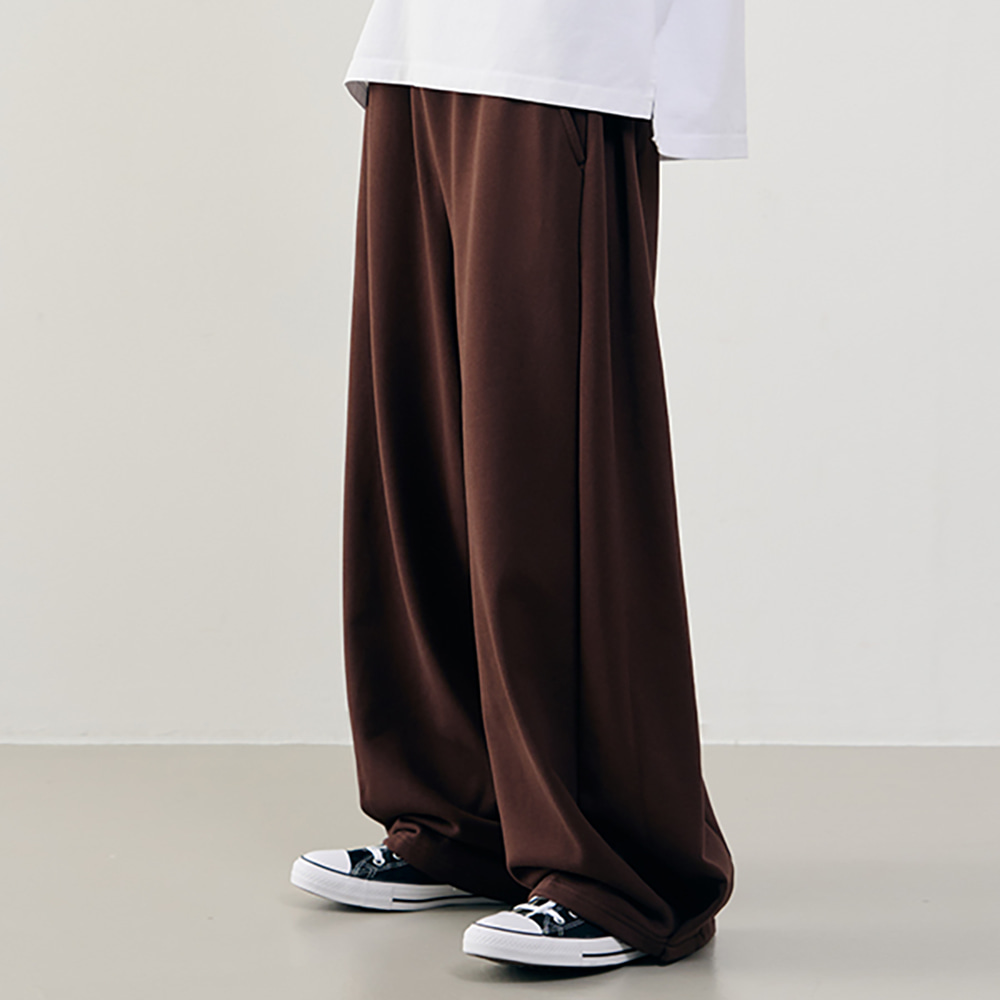 Comfy inverted pleat sweat pants [BROWN]